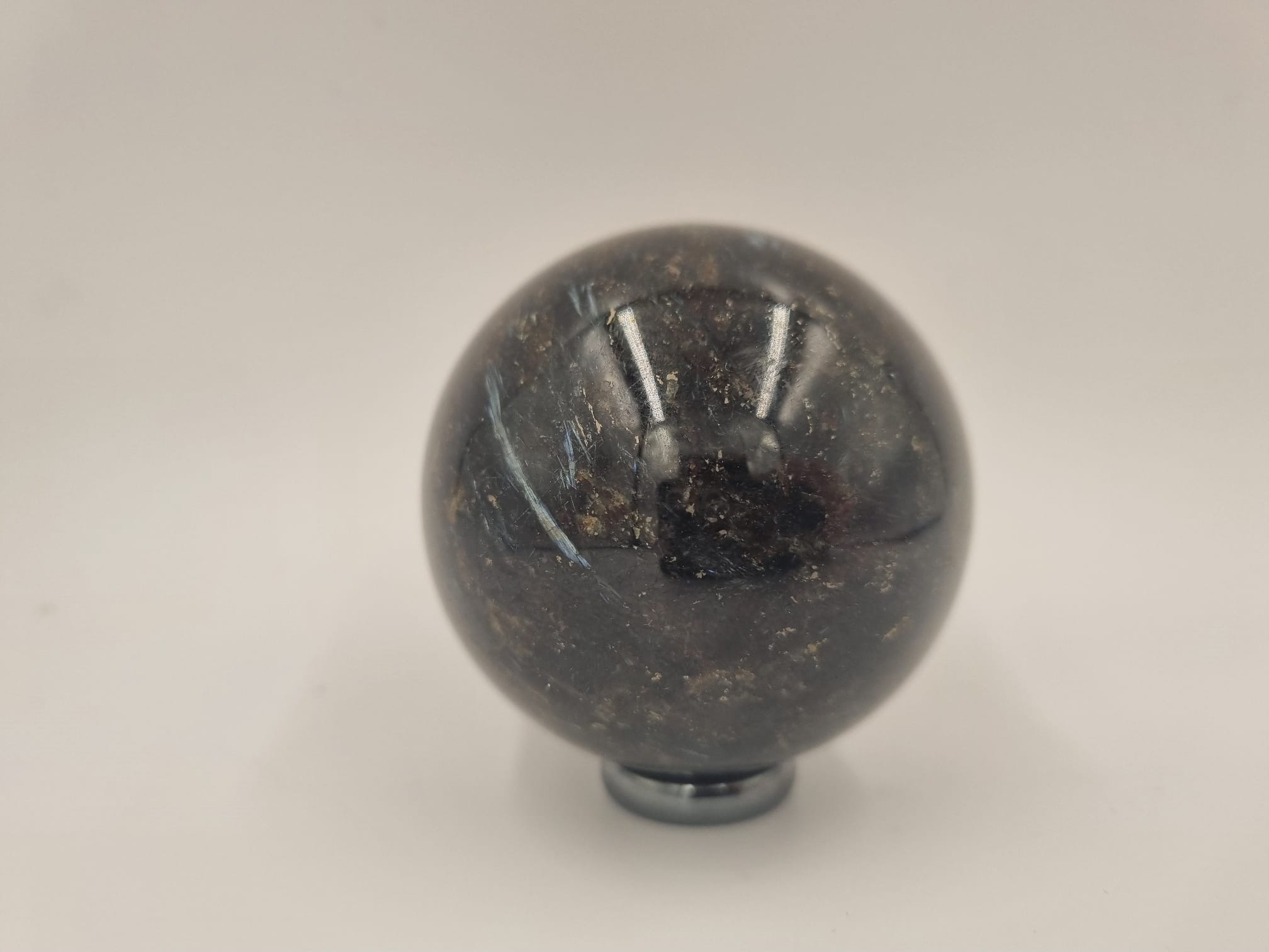 Biotite Ham Taş Küre 380gr