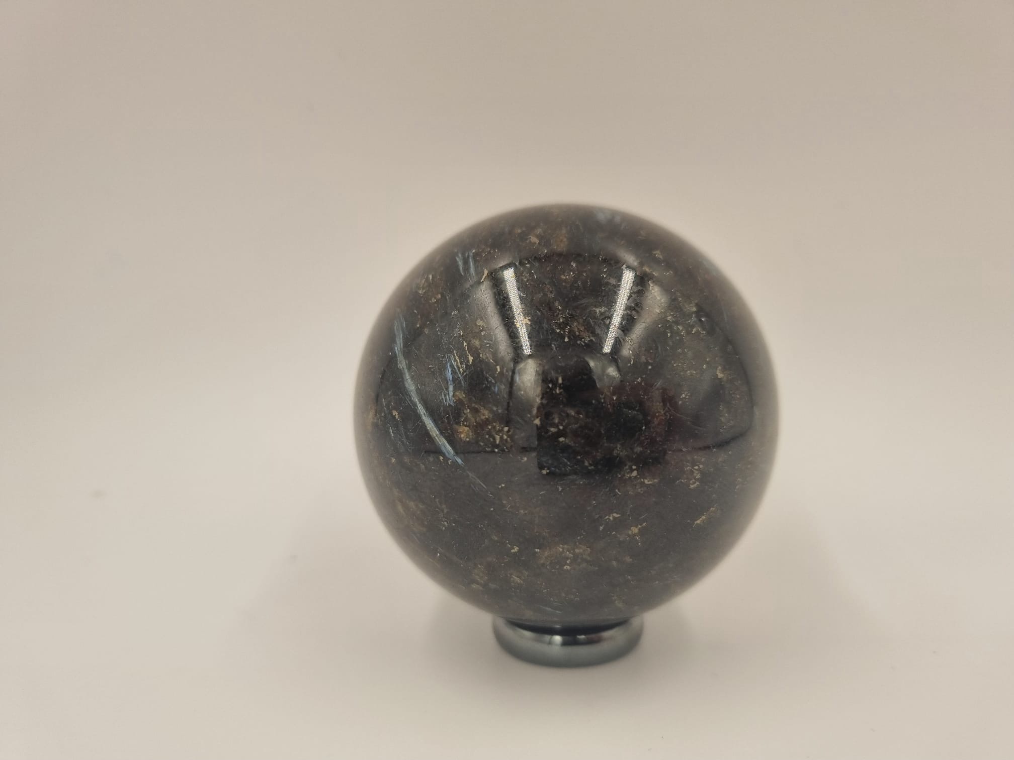 Biotite Ham Taş Küre 380gr