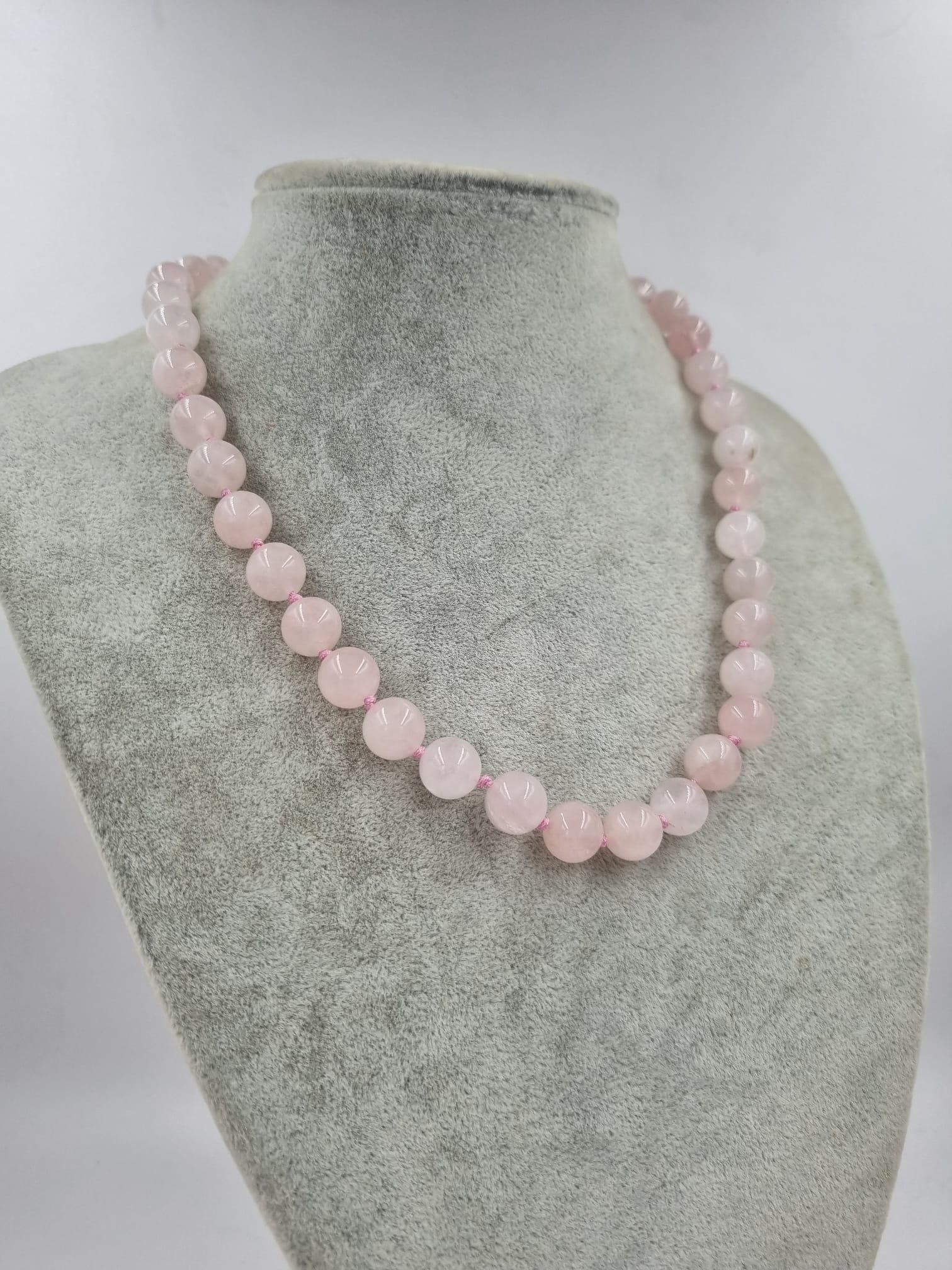 Pembe Kuvars 10mm/45cm Madagaskar