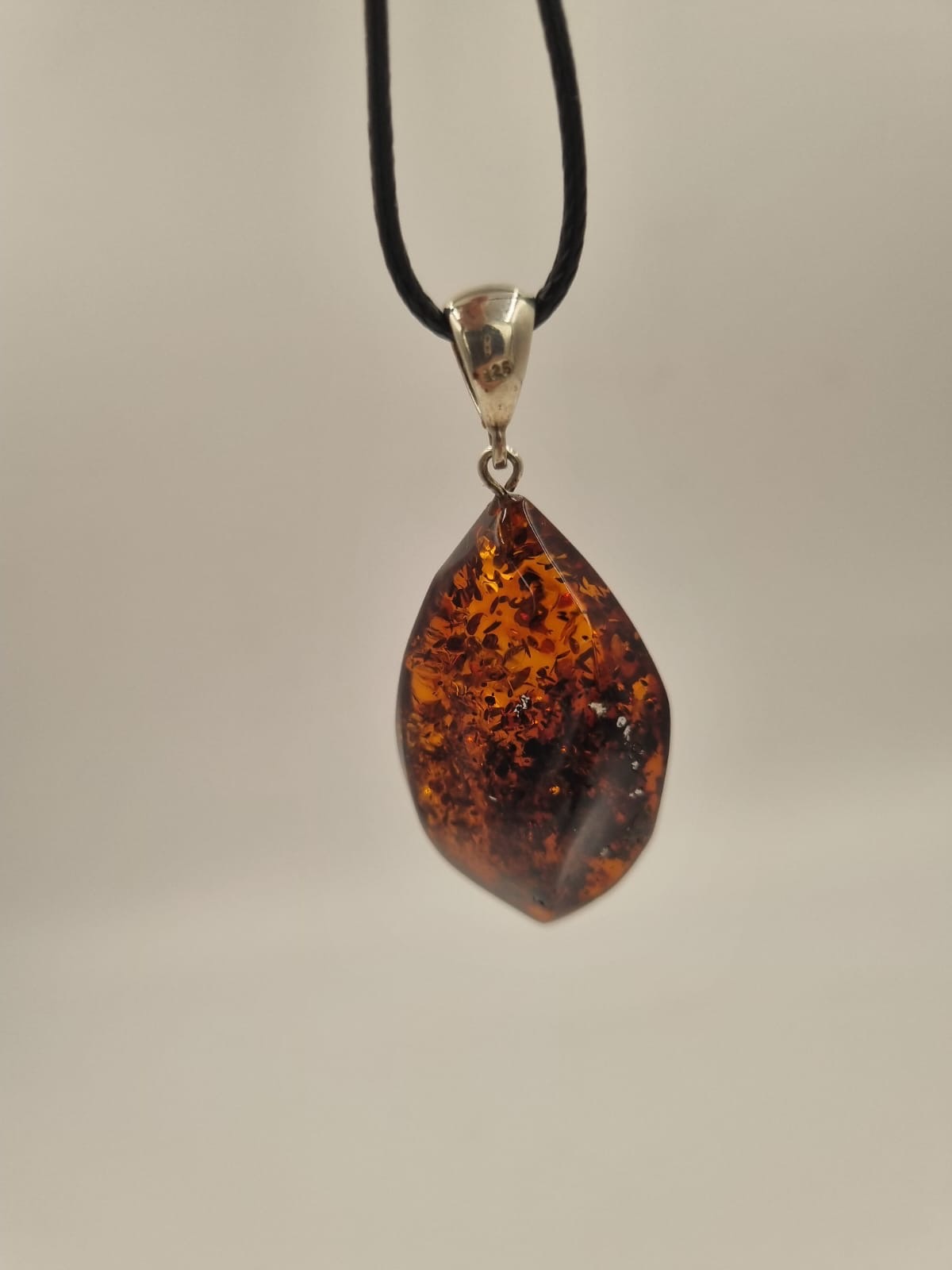 Kehribar Kolye Ateş