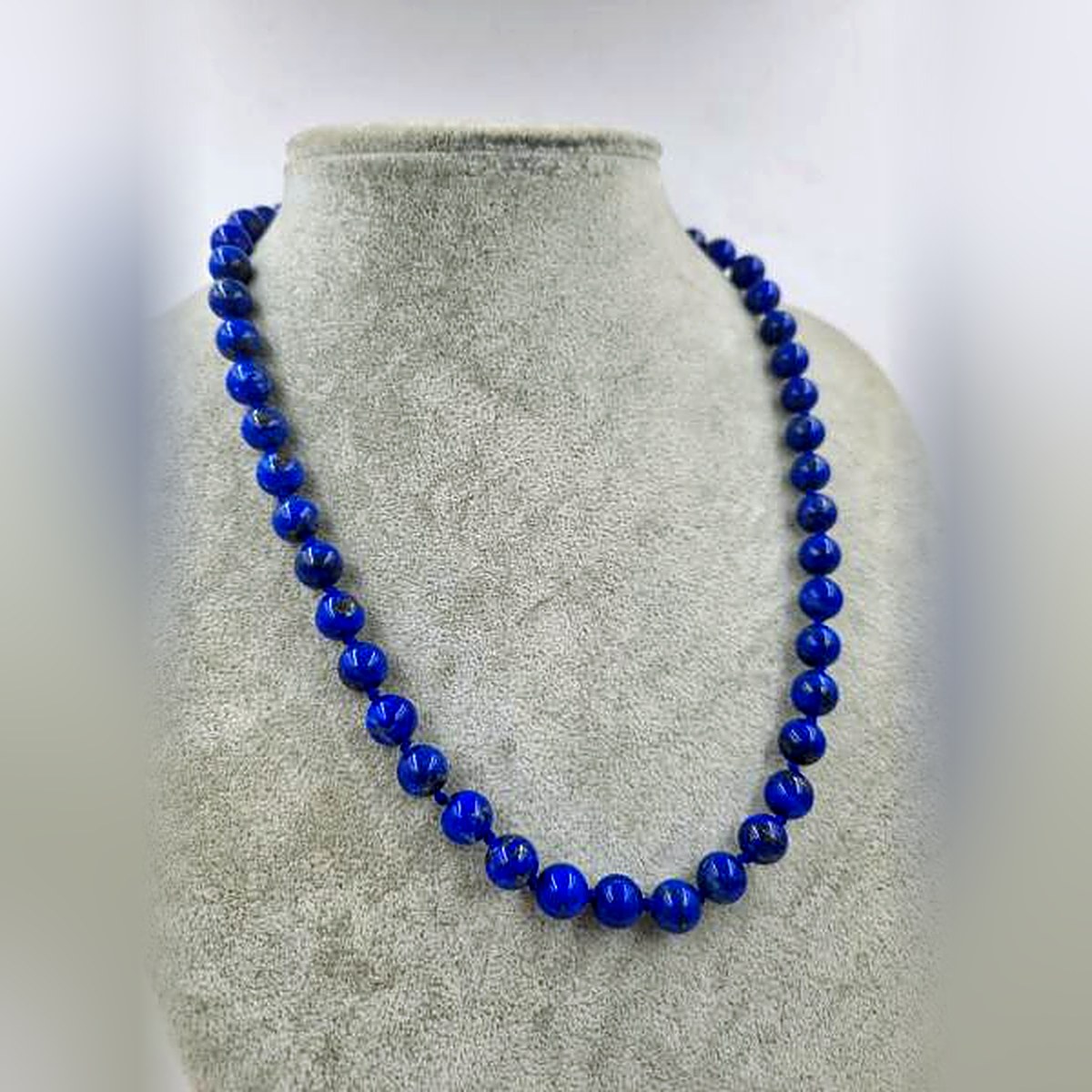LAPİS LAZULİ KOLYE — Bilgeliğin Taşı, Kraliçelerin Seçimi