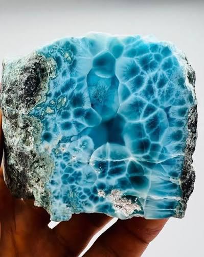 Larimar Taşı Nedir? 